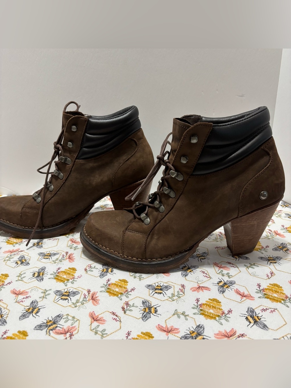 Women’s Brown Suede Lace-Up Block Heel Ankle Boots